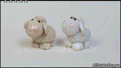 Очаровательная овечка из полимерной глины.
