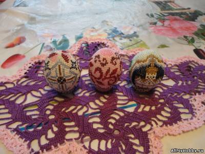 Яйца из бисера