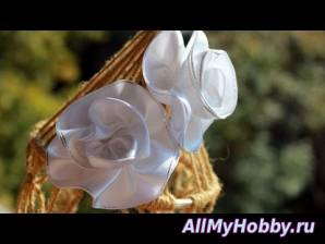 Мастер класс "Резиночки в школу" (цветы из атласной ленты) - YouTube