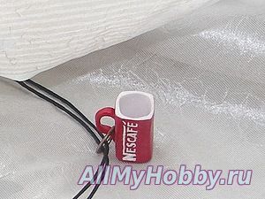 Подвеска из полимерной глины - кружечка Нескафе.